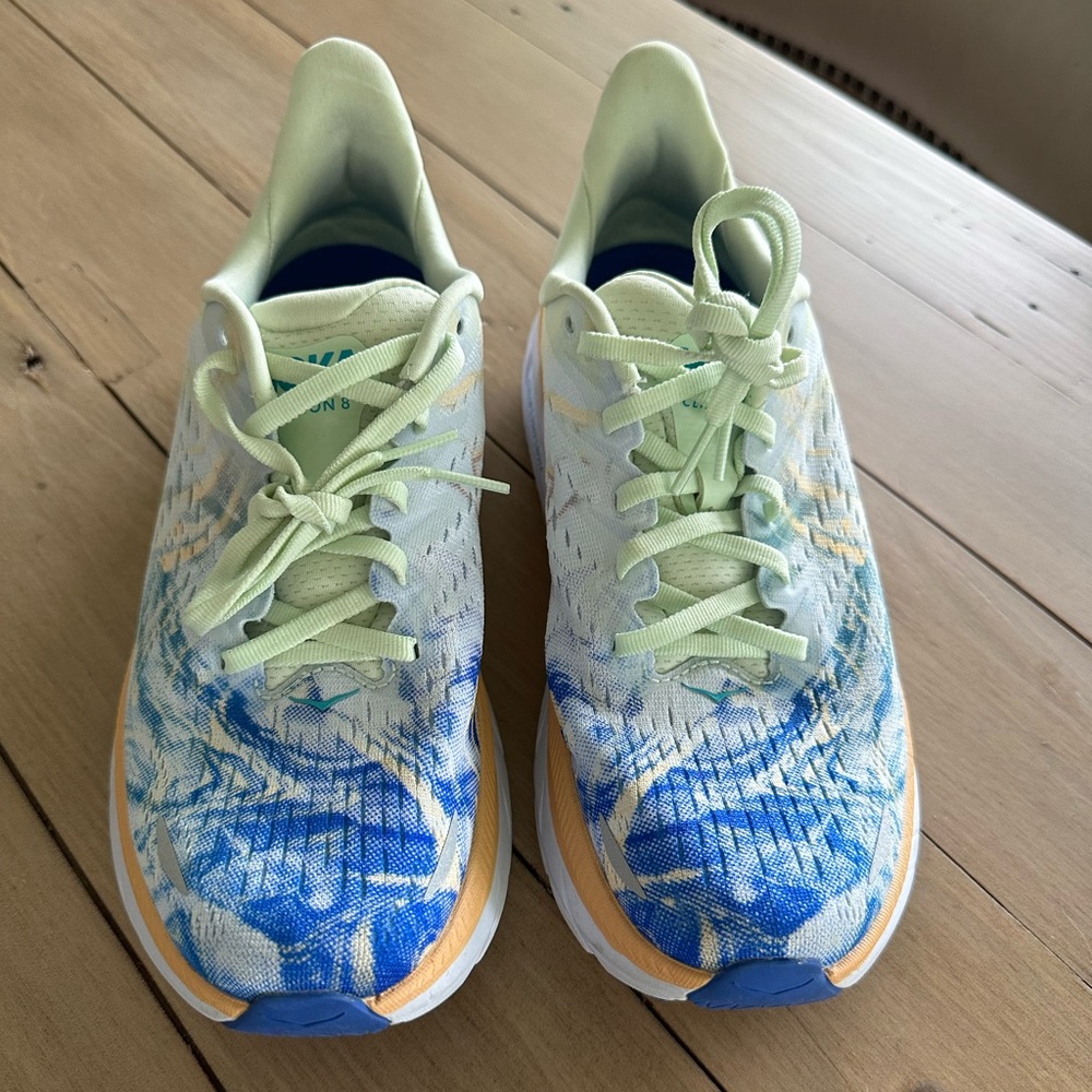 Hoka Clifton 8 Sneakers